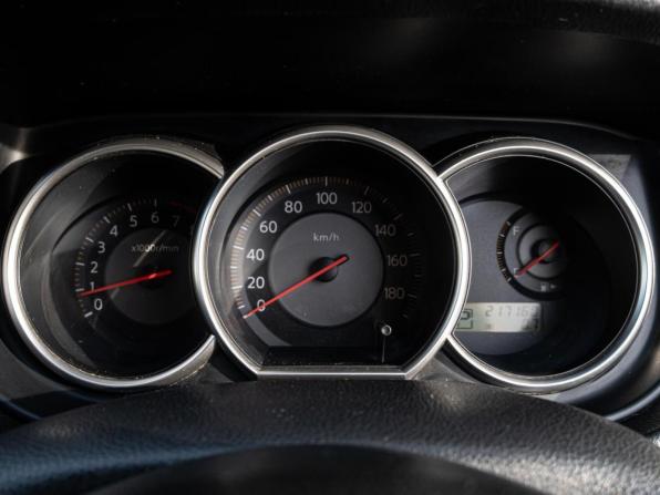 Nissan Tiida I с пробегом 2005 года, цена 450 000 рублей, 217160 км, седан, Автокод Объявления