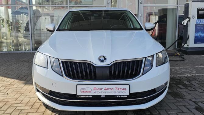 Skoda Octavia III (A7) Рестайлинг с пробегом 2017 года, цена 1 839 000 рублей, 117000 км, лифтбек, Автокод Объявления