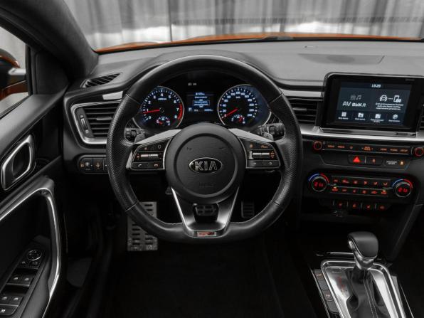 Kia Proceed I с пробегом 2019 года, цена 2 330 000 рублей, 44823 км, универсал, Автокод Объявления