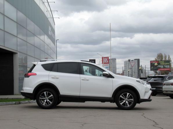Toyota RAV4 IV (XA40) Рестайлинг с пробегом 2017 года, цена 1 790 000 рублей, 224055 км, внедорожник, Автокод Объявления