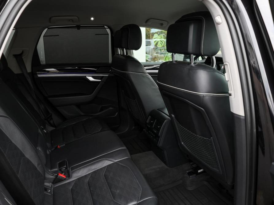 Volkswagen Touareg III Москва  - изображение 11
