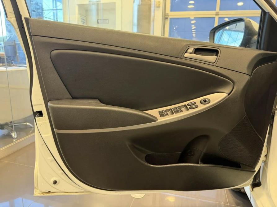 Hyundai Solaris I Рестайлинг Подольск  - изображение 11