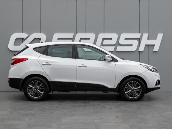 Hyundai ix35 I Рестайлинг с пробегом 2015 года, цена 1 690 000 рублей, 102162 км, внедорожник, Автокод Объявления