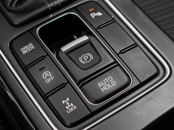 Kia Sorento III Prime Рестайлинг с пробегом 2017 года, цена 2 200 000 рублей, 151985 км, внедорожник, Автокод Объявления