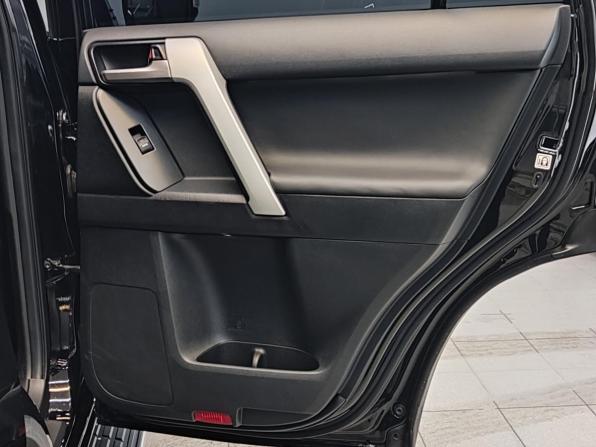 Toyota Land Cruiser Prado 150 Series Рестайлинг 3 с пробегом 2021 года, цена 7 050 000 рублей, 23267 км, внедорожник, Автокод Объявления