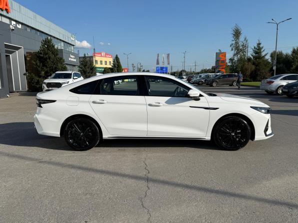 Chery Arrizo 8 с пробегом 2024 года, цена 2 350 000 рублей, 5647 км, седан, Автокод Объявления