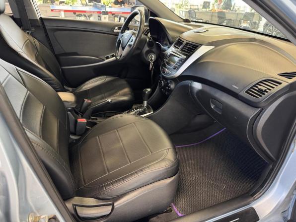 Hyundai Solaris I с пробегом 2012 года, цена 679 000 рублей, 172000 км, хэтчбек, Автокод Объявления