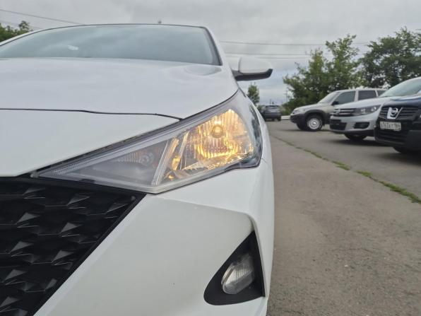 Hyundai Solaris II Рестайлинг с пробегом 2021 года, цена 1 500 000 рублей, 129460 км, седан, Автокод Объявления