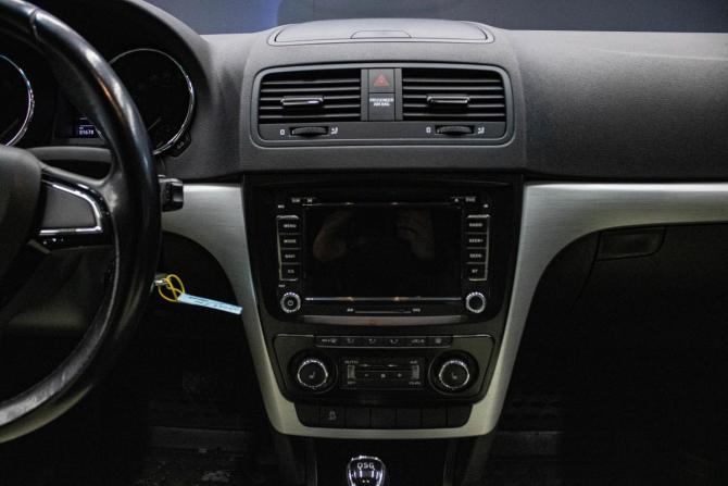 Skoda Yeti I Рестайлинг с пробегом 2014 года, цена 1 249 000 рублей, 81670 км, внедорожник, Автокод Объявления