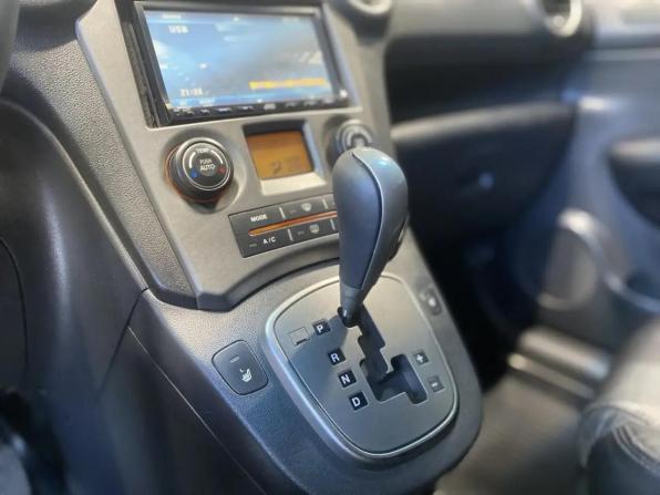 Kia Carens II (UN) с пробегом 2007 года, цена 799 000 рублей, 265622 км, минивэн, Автокод Объявления