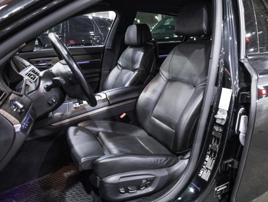 BMW 7 серии V (F01/F02/F04) Рестайлинг Санкт-Петербург  - изображение 17