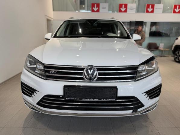 Volkswagen Touareg II Рестайлинг с пробегом 2018 года, цена 3 350 000 рублей, 169436 км, внедорожник, Автокод Объявления