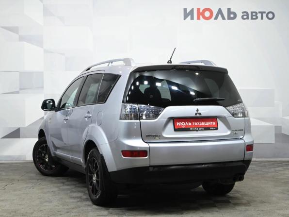 Mitsubishi Outlander II с пробегом 2006 года, цена 950 000 рублей, 285055 км, внедорожник, Автокод Объявления