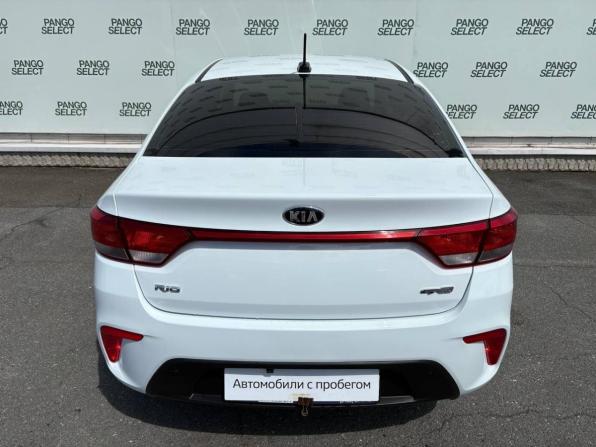 Kia Rio IV с пробегом 2018 года, цена 1 050 000 рублей, 105000 км, седан, Автокод Объявления