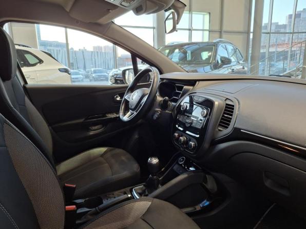 Renault Kaptur I Рестайлинг с пробегом 2020 года, цена 1 493 000 рублей, 100121 км, внедорожник, Автокод Объявления