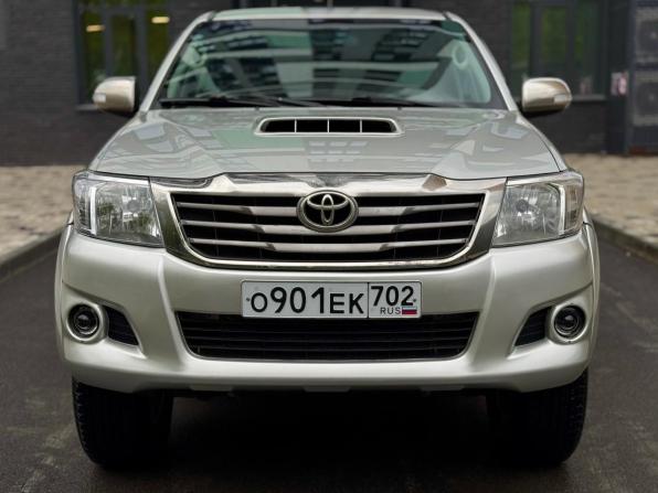 Toyota Hilux VII Рестайлинг с пробегом 2012 года, цена 1 970 000 рублей, 254000 км, пикап, Автокод Объявления