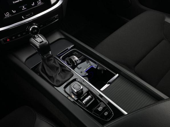 Volvo V60 Cross Country II с пробегом 2021 года, цена 3 999 000 рублей, 100427 км, универсал, Автокод Объявления