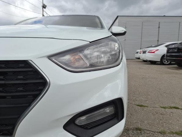 Hyundai Solaris II с пробегом 2017 года, цена 890 000 рублей, 149052 км, седан, Автокод Объявления