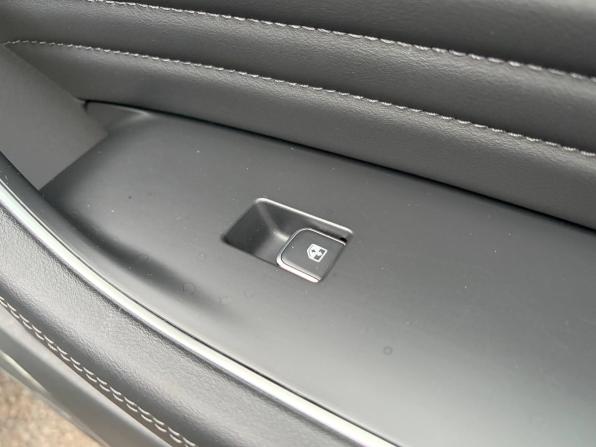 Hongqi HS5 I с пробегом 2023 года, цена 2 365 000 рублей, 78000 км, внедорожник, Автокод Объявления