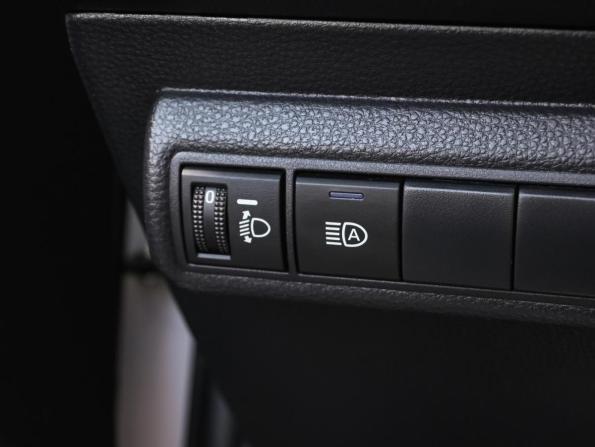 Toyota Corolla XII (E210) Рестайлинг с пробегом 2023 года, цена 2 299 000 рублей, 40289 км, седан, Автокод Объявления