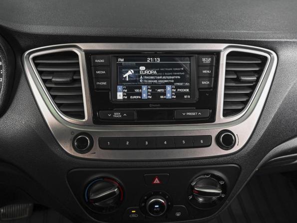 Hyundai Solaris II с пробегом 2019 года, цена 1 484 000 рублей, 106891 км, седан, Автокод Объявления