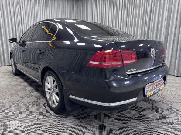 Volkswagen Passat B7 с пробегом 2013 года, цена 1 340 000 рублей, 207740 км, седан, Автокод Объявления