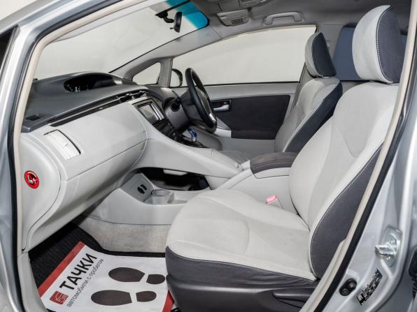 Toyota Prius III (XW30) с пробегом 2010 года, цена 949 500 рублей, 257844 км, лифтбек, Автокод Объявления