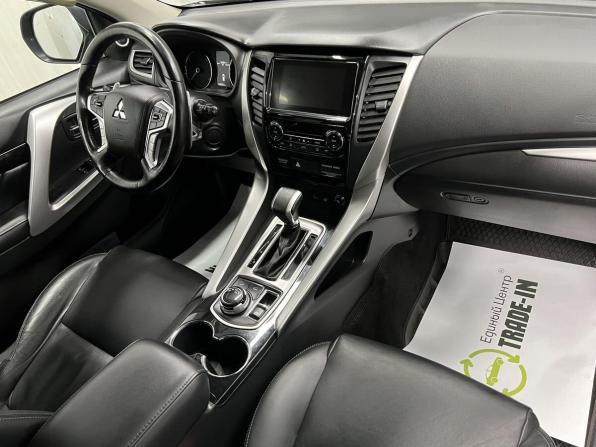 Mitsubishi Pajero Sport III с пробегом 2017 года, цена 3 095 000 рублей, 115833 км, внедорожник, Автокод Объявления