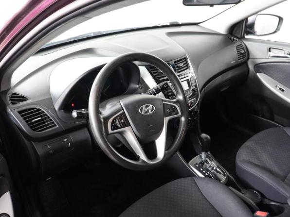 Hyundai Solaris I с пробегом 2013 года, цена 850 000 рублей, 196002 км, хэтчбек, Автокод Объявления