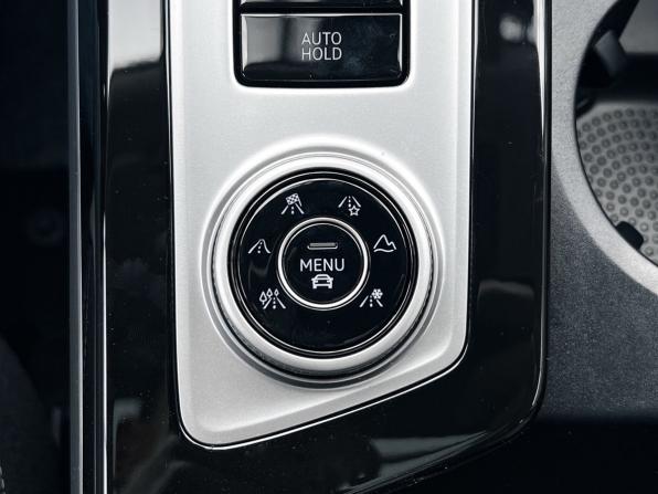 Volkswagen Tavendor I с пробегом 2026 года, цена 6 279 000 рублей, 130 км, внедорожник, Автокод Объявления