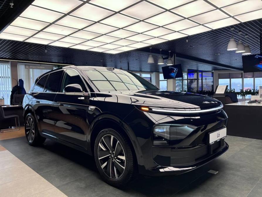 Li Auto (Lixiang) L6 Москва  - изображение 1