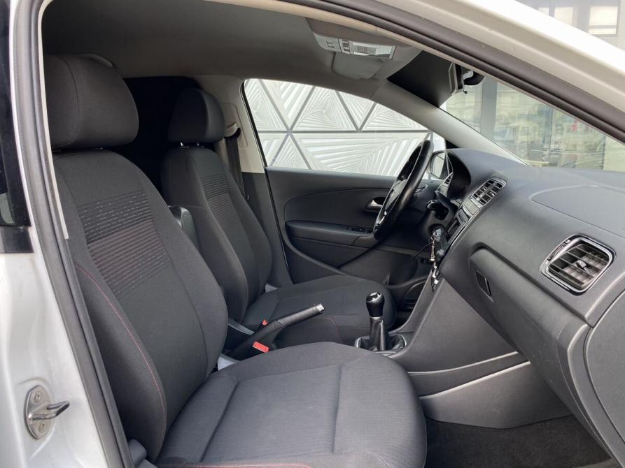 Volkswagen Polo V Рестайлинг Москва  - изображение 18