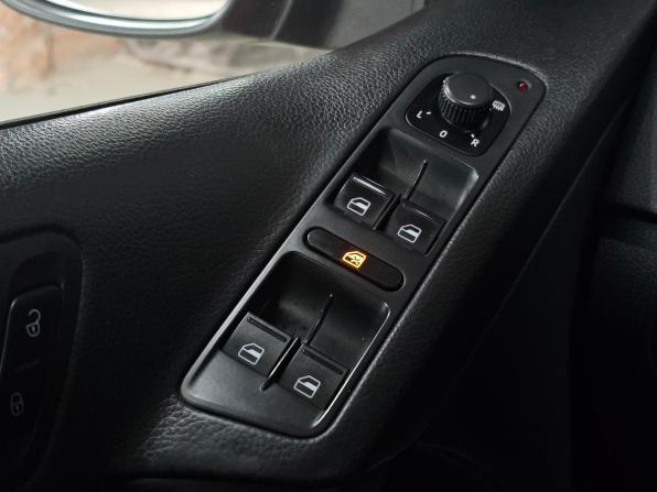 Volkswagen Tiguan I Рестайлинг с пробегом 2012 года, цена 1 320 000 рублей, 150000 км, внедорожник, Автокод Объявления