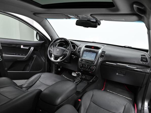 Kia Sorento II Рестайлинг с пробегом 2015 года, цена 1 749 000 рублей, 215000 км, внедорожник, Автокод Объявления