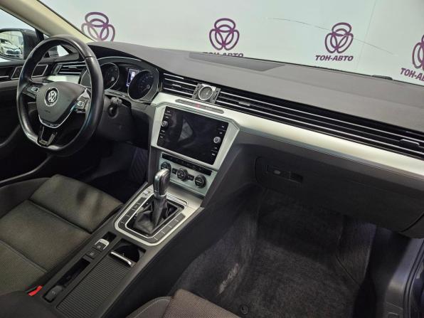 Volkswagen Passat B8 с пробегом 2019 года, цена 1 884 000 рублей, 113840 км, седан, Автокод Объявления