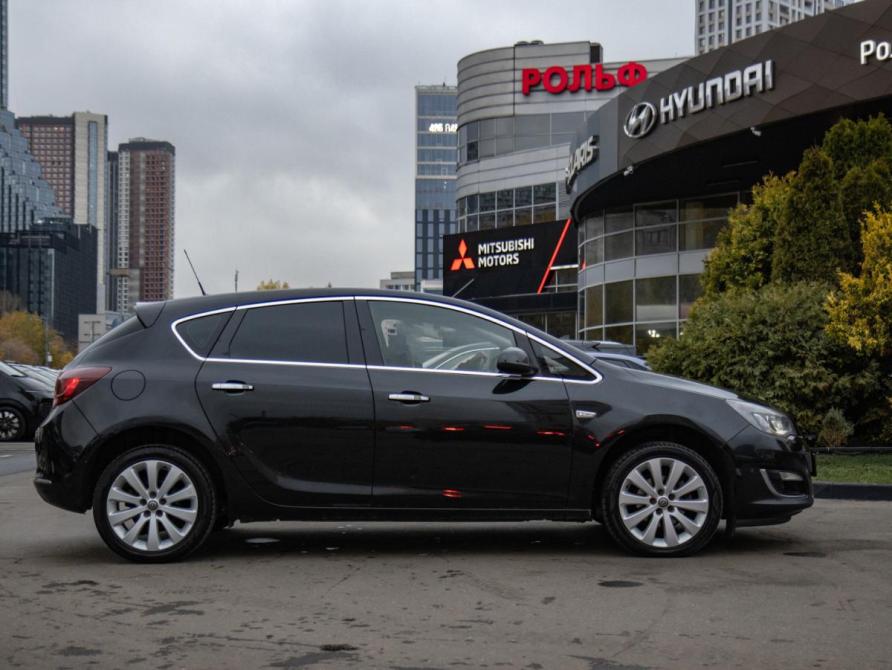 Opel Astra J Рестайлинг Москва  - изображение 3