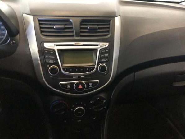 Hyundai Solaris I с пробегом 2013 года, цена 590 000 рублей, 199992 км, седан, Автокод Объявления
