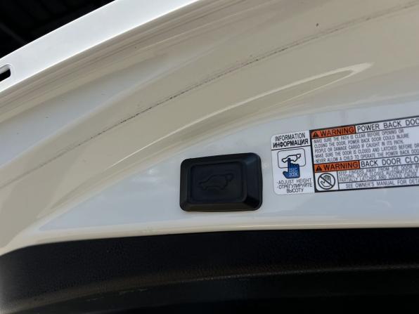 Toyota RAV4 IV (XA40) Рестайлинг с пробегом 2015 года, цена 2 549 000 рублей, 224833 км, внедорожник, Автокод Объявления