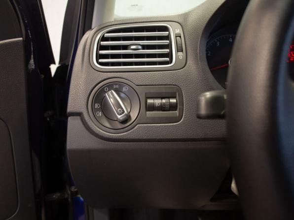 Volkswagen Polo V с пробегом 2011 года, цена 765 000 рублей, 180767 км, седан, Автокод Объявления
