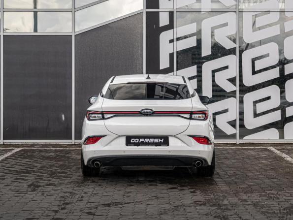 JAC J7 I с пробегом 2023 года, цена 1 410 000 рублей, 36644 км, лифтбек, Автокод Объявления