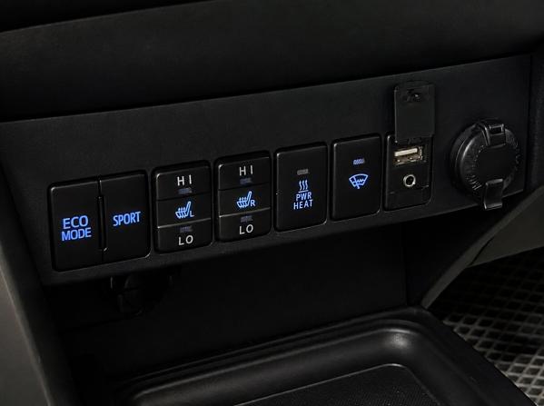 Toyota RAV4 IV (XA40) с пробегом 2013 года, цена 1 589 000 рублей, 243435 км, внедорожник, Автокод Объявления