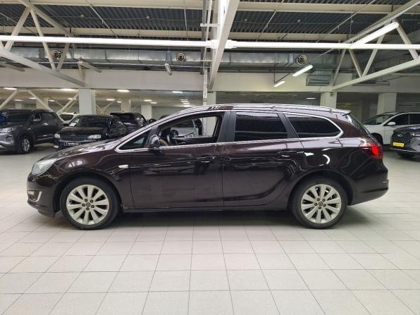 Opel Astra J Рестайлинг с пробегом 2014 года, цена 655 000 рублей, 214058 км, универсал, Автокод Объявления