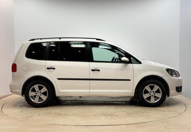 Volkswagen Touran I Рестайлинг 2 с пробегом 2013 года, цена 1 025 000 рублей, 142608 км, компактвэн, Автокод Объявления