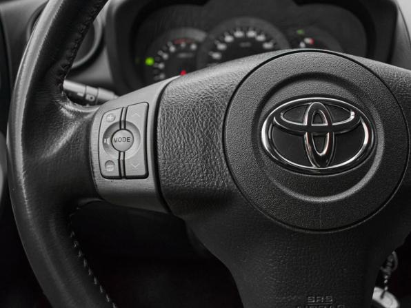 Toyota RAV4 III (XA30) с пробегом 2006 года, цена 1 150 000 рублей, 213833 км, внедорожник, Автокод Объявления