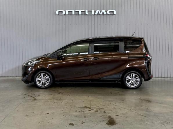 Toyota Sienta II с пробегом 2016 года, цена 1 377 000 рублей, 85129 км, минивэн, Автокод Объявления