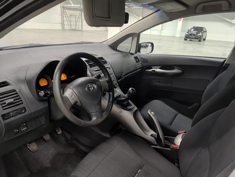 Toyota Auris I Казань  - изображение 20