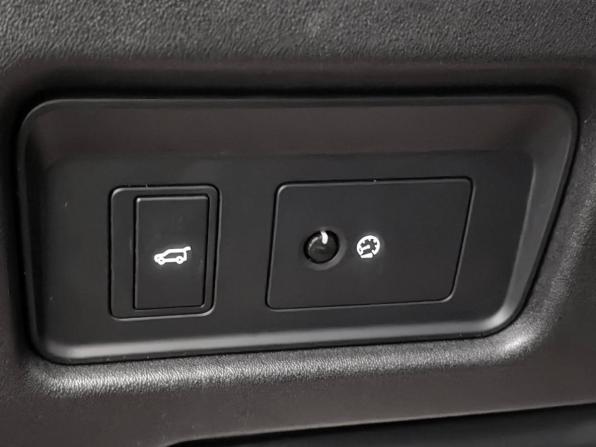 Land Rover Discovery Sport I с пробегом 2016 года, цена 1 965 000 рублей, 167918 км, внедорожник, Автокод Объявления