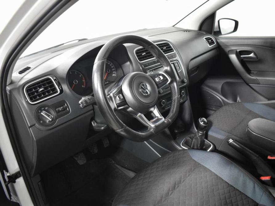 Volkswagen Polo V Рестайлинг Санкт-Петербург  - изображение 10