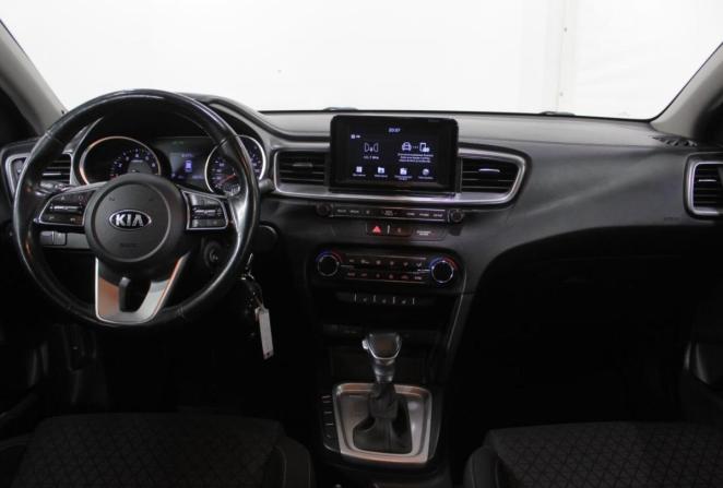 Kia Ceed II Рестайлинг с пробегом 2018 года, цена 1 920 000 рублей, 68518 км, хэтчбек, Автокод Объявления