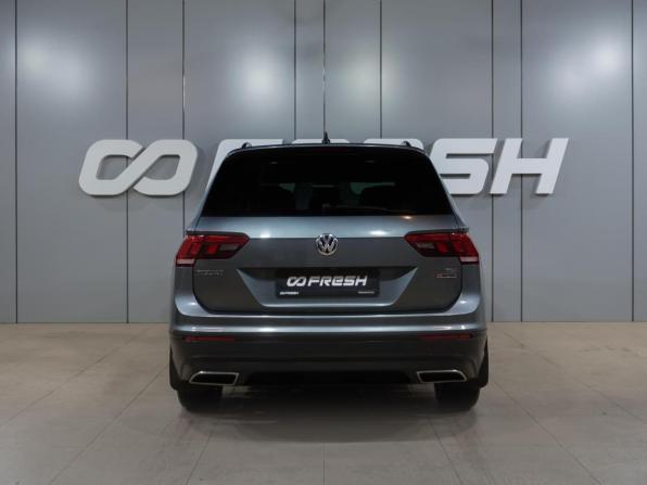Volkswagen Tiguan II с пробегом 2017 года, цена 1 960 000 рублей, 108390 км, внедорожник, Автокод Объявления